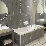Hotell The Originals Boutique, Le Lion, Clermont-Ferrand