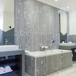 فندق The Originals Boutique, Le Lion,