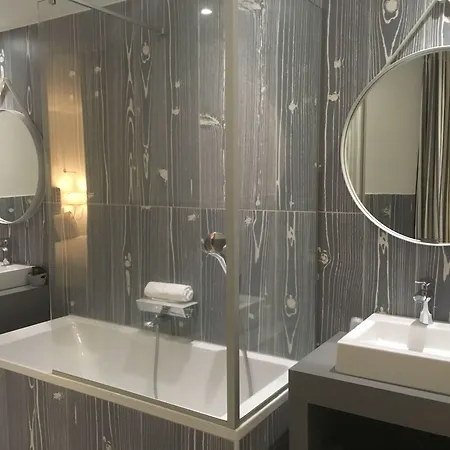 The Originals Boutique, Le Lion, Клермон-Ферран