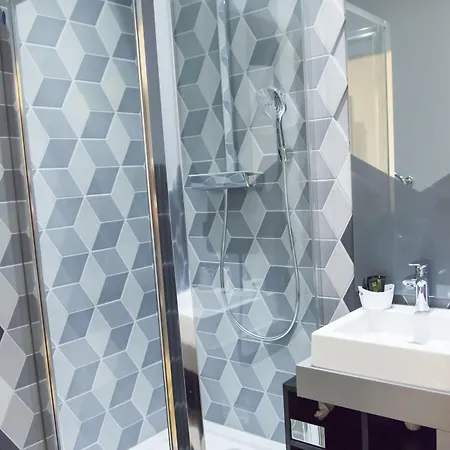 Hotel The Originals Boutique, Le Lion,