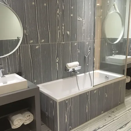 Hotel The Originals Boutique, Le Lion, Clermont-Ferrand