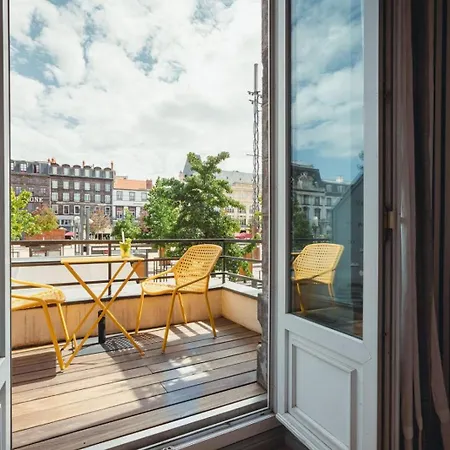 The Originals Boutique, Le Lion,