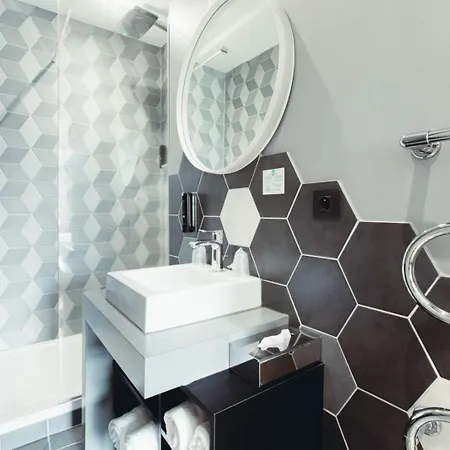 The Originals Boutique, Le Lion, Hotel 3*