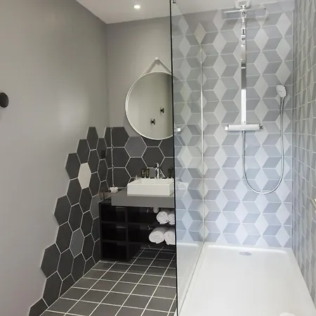 The Originals Boutique, Le Lion, Отель 3*