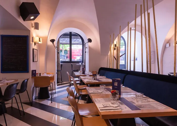 Hotel The Originals Boutique, Le Lion,