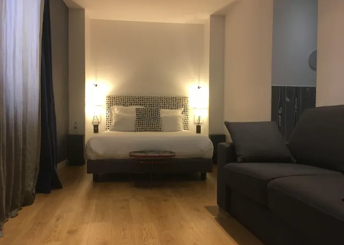 The Originals Boutique, Le Lion, Hotell