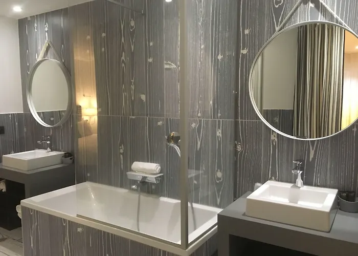 The Originals Boutique, Le Lion, Clermont-Ferrand