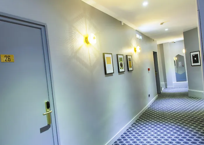 Hotel The Originals Boutique, Le Lion,